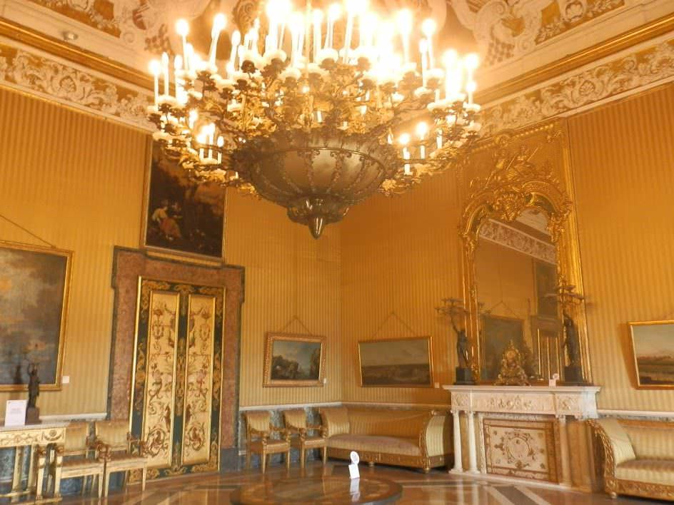 Palazzo Reale a Napoli cosa vedere in 2 ore