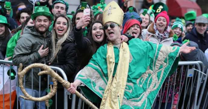 San Patrizio, giornata della birra verde con il patrono d’Irlanda