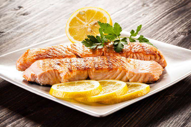 frutta verdura pesce e altri alimenti con effetto ricostituente