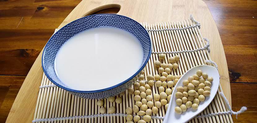 Proprietà e benefici latte di soia per la salute