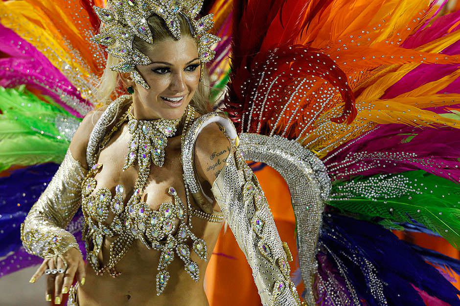rio carnival 2012 beautiful samba dancers